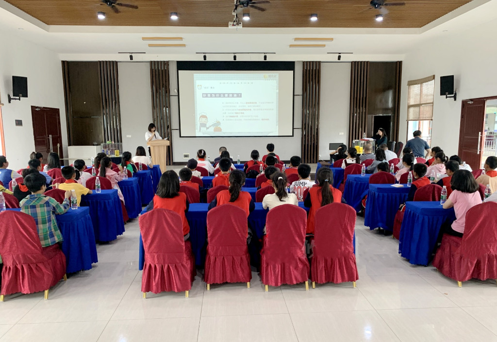 e31668a7e54f441292facea7960e8c96