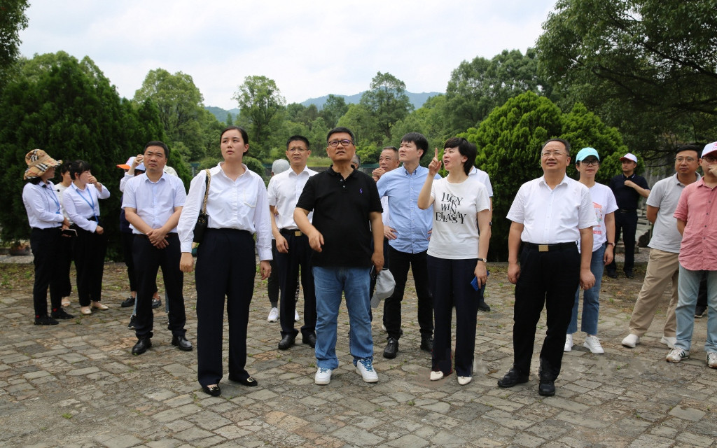 b423f2ec0e5843ef9a52c2c5b14b13bc_副本